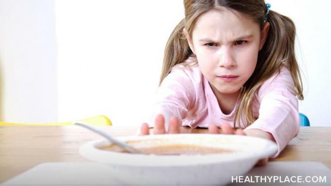 Ste vedeli, da se prisotnost motenj hranjenja pri majhnih otrocih povečuje? Naučite se, kako bolezen vpliva nanje in katere simptome morate biti pozorni na HealthyPlace.
