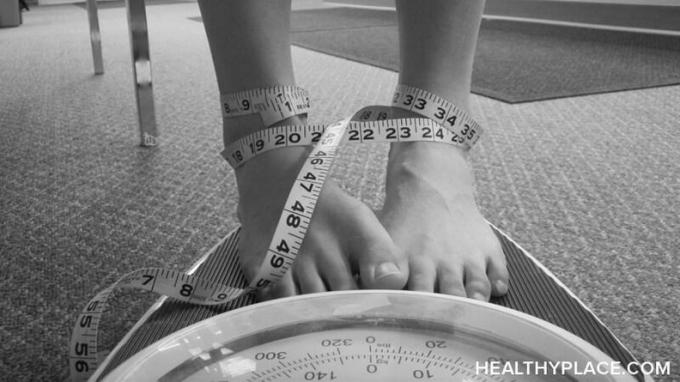 Motnja prehranjevanja se je prelevila v anoreksijo, preden sem vedel. Motnje hranjenja pogosto prehajajo med seboj. Več o HealthyPlace.