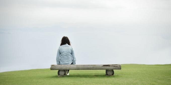 Če ne preprečite osamljenosti in osamljenosti, se lahko obvlada depresija. Naučite se, kako preprečiti osamljenost in osamljenost s temi tremi nasveti. Poglej.