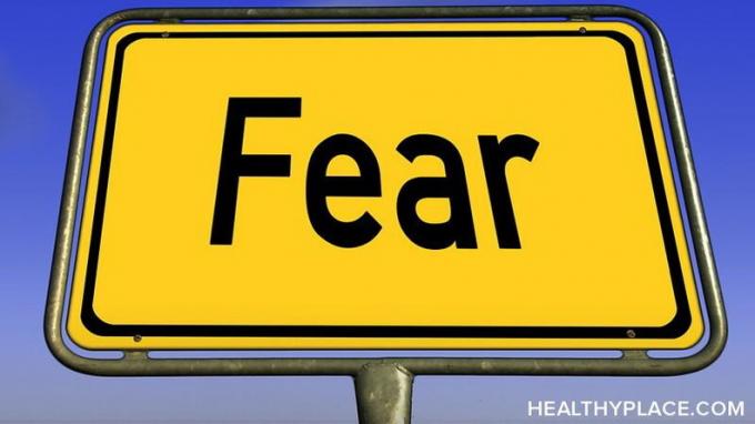 Ali je mogoče strahove oceniti kot racionalne ali iracionalne? Ali so nekateri strahovi veljavni, medtem ko drugi niso? Kdo se odloči, kaj je iracionalen ali racionalen strah? Pa ugotovimo.