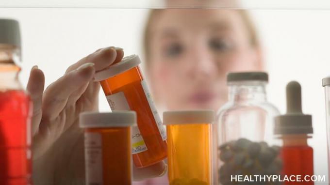 Starši morajo voditi evidenco o zdravilih za svoje otroke, ker zdravnikova evidenca zdravil preprosto ni dovolj. Preberite, zakaj in kako to storiti na HealthyPlace.