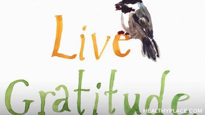 Hvaležnost lahko uporabite za pomoč pri tesnobi, ko veste, kaj je hvaležnost in kaj ni. Odkrijte igro hvaležnosti, ki pomaga pri tesnobi in tukaj se uči hvaležnosti.
