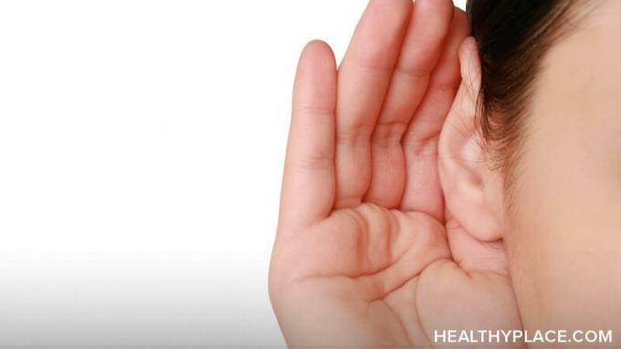 Ali vaš otrok sliši glasove? Ni sam. To je lahko stranski učinek zdravil, vendar tudi ni redkost, da otrok samo sliši glasove. 