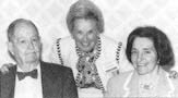 Mary Baker (v sredini) z R. Brinkley in Adele Smithers leta 1992